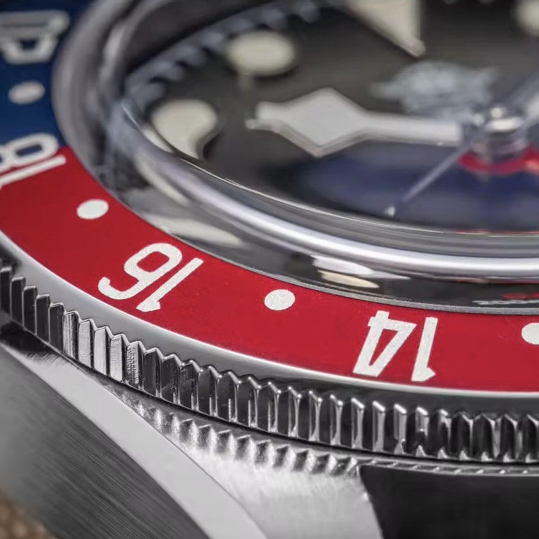 Orologio Addiesdive AD 2044 GMT Svizzero Uomo - Nero (Rosso/Blu) - Watch Lounge Club