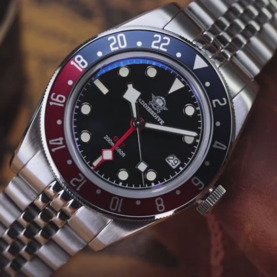 Orologio Addiesdive AD 2044 GMT Svizzero Uomo - Nero Pepsi (Rosso/Blu) - Watch Lounge Club